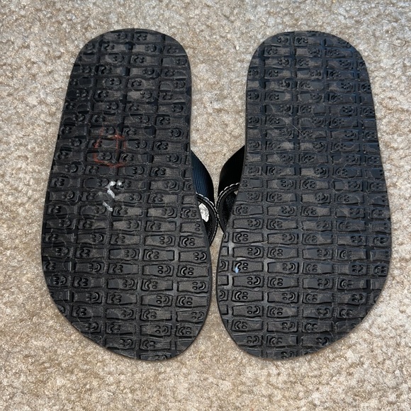 Sanuk toddler boy sandals size 8/9 - Picture 2 of 3